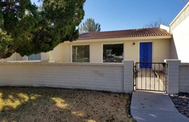 129 S Apache Gold Loop