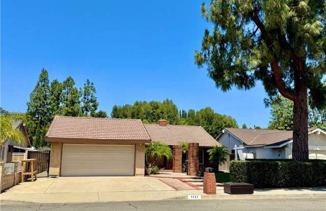 1421 Meadow Glen