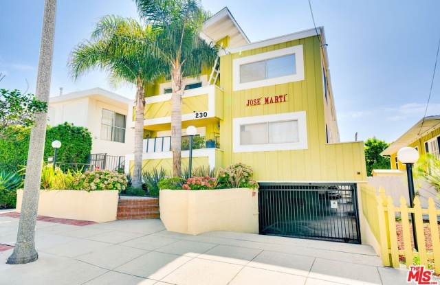 230 Bicknell Ave unit: 104