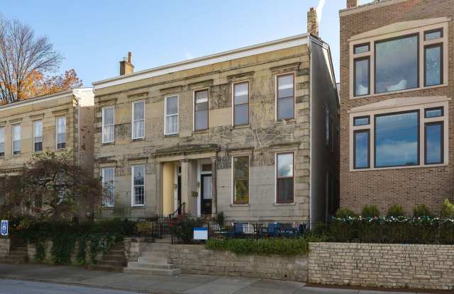 Photo of 225 Riverside Drive unit: 2