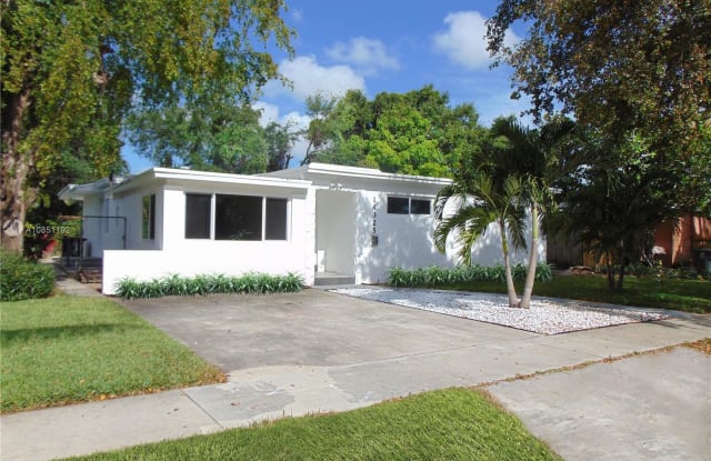 14325 NE 8th Ave - 14325 Northeast 8th Avenue, North Miami, FL 33161