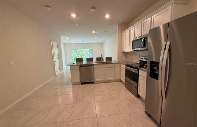 4533 Sparkling Shell Avenue