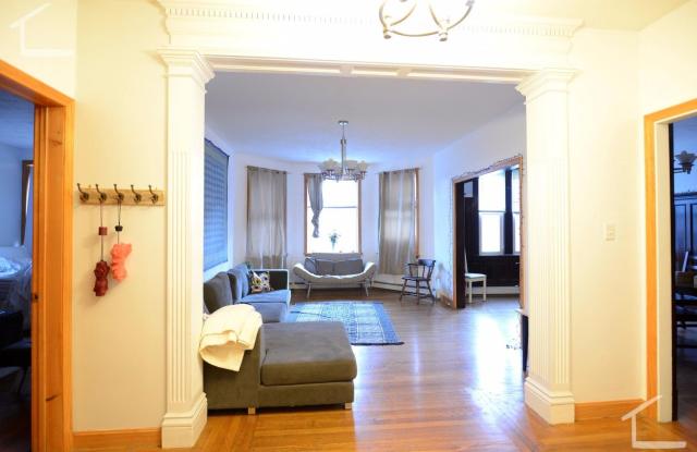 Photo of 13 Gibbs St #1A Brookline MA 02446