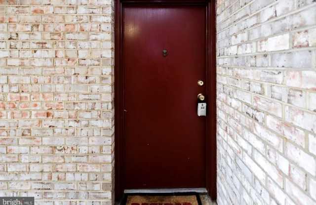 3319 HUNTLEY SQUARE Drive unit: A