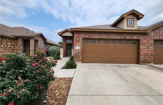 1081 Creekside Orchard - 1081 Creekside Orchard, New Braunfels, TX 78130