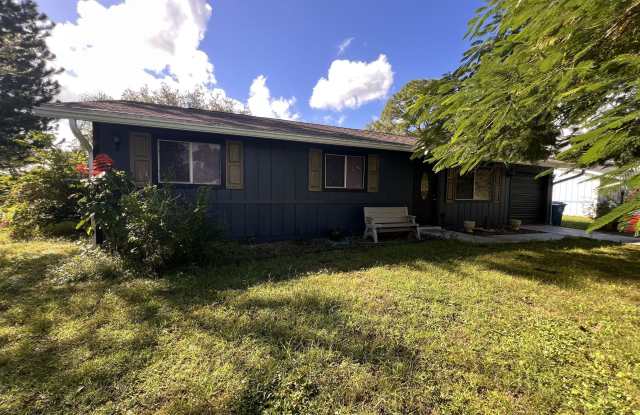 810 Vantage Street SE