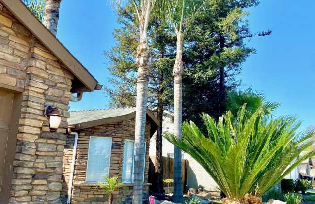 2095 W Merritt Ave Avenue