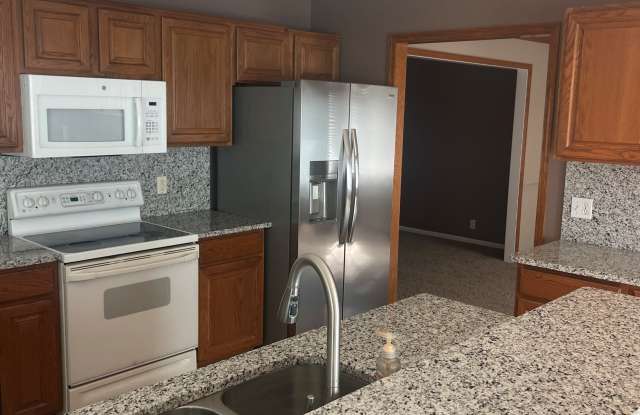 10011 South 100 Circle