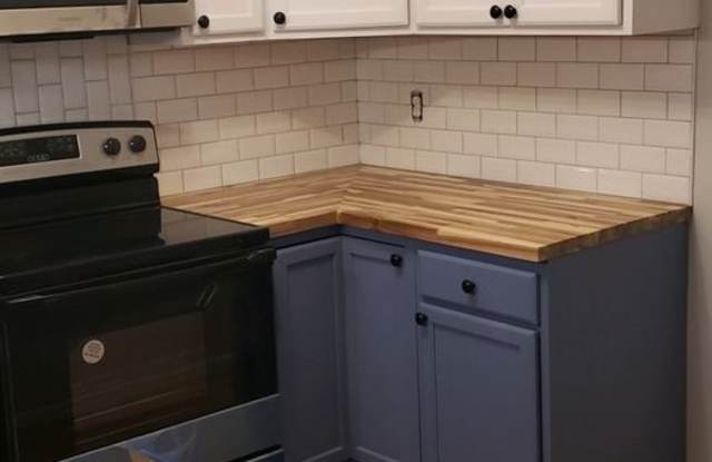 Recently Renovated 2 Bedroom - Don't Miss Out!