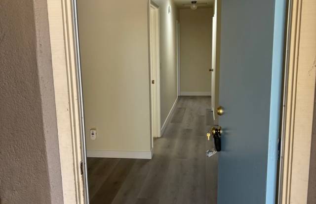 3 bed 2 bath house on the westside Santa Cruz