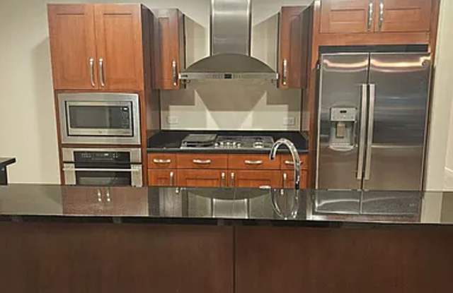 2bd/2ba Condo - Modern High-Rise Living in the Heart of the Las Vegas Strip
