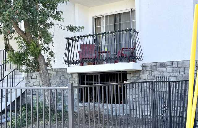 7015 Whitsett Avenue