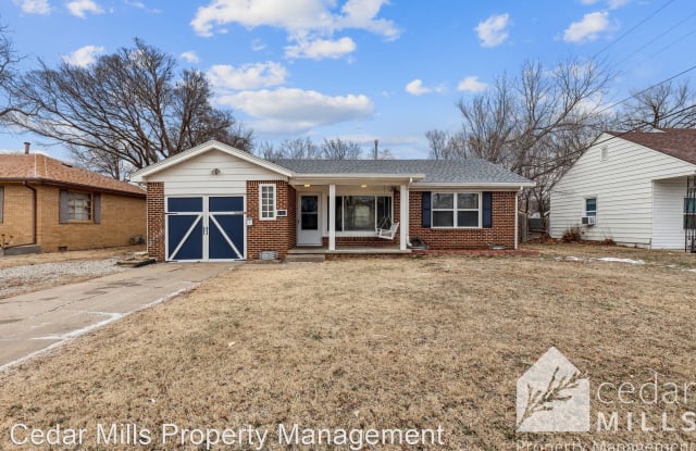 5108 E Crestview - 5108 East Crestview Drive, Wichita, KS 67208