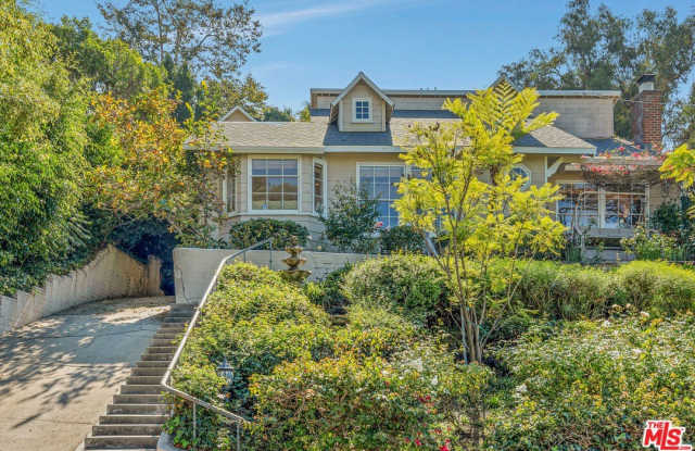 3331 Bennett Dr