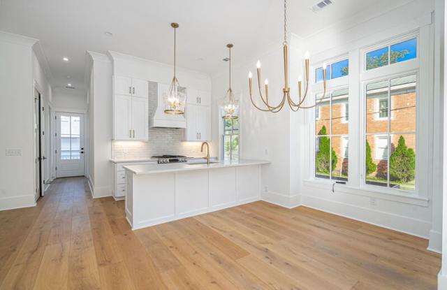 Photo of 302 West 38th Street