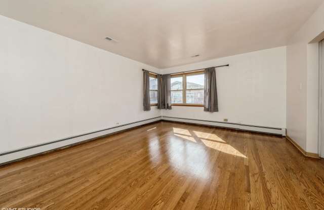 2646 Grunewald Street