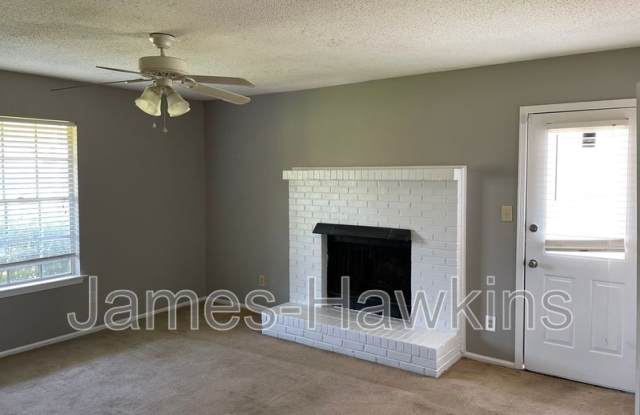 1609 Deatsville Hwy, Millbrook, AL 36054