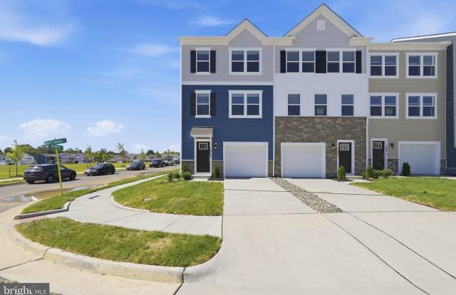 131 WILLETT HOLLOW Street