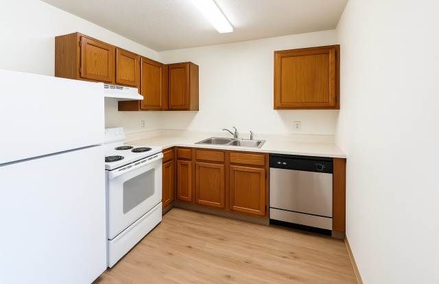 McKinley Apartments - 2 Months of FREE RENT! Call Today!