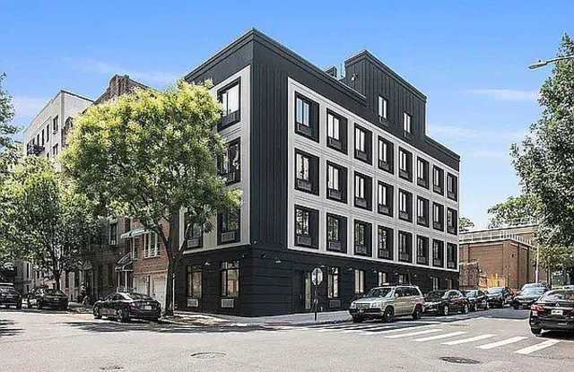 Photo of 22 East 212th Street