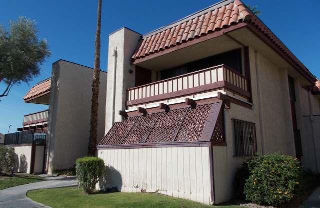 Charming Upstairs Condo with Private Balcony