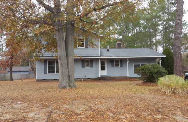 11500 Pinecroft Street, Laurinburg, NC 28352