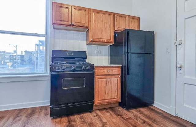 5039 North Clark St.