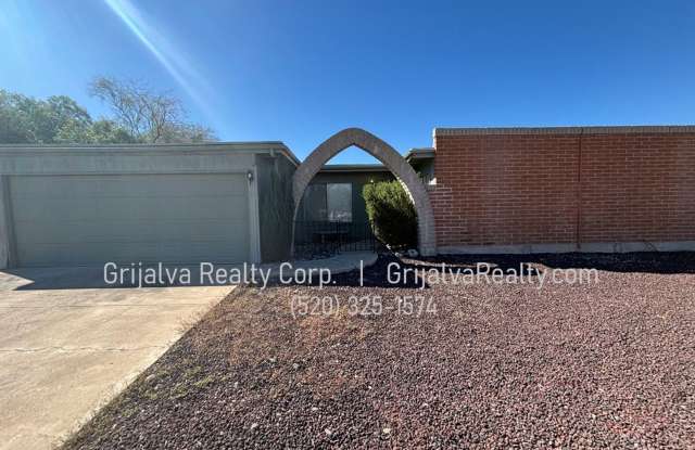 Photo of Large Eastside 4 Bedroom, 2 Bath House for Rent (Tanque Verde/Pantano)