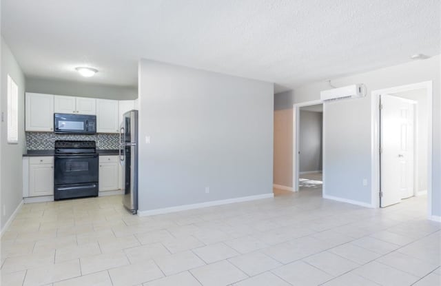 181 NW 46th St - 181 Northwest 46th Street, Oakland Park, FL 33309