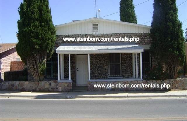 $500 off first months rent!!! Nice Home in Historic Downtown with Shared yard! - 624 East Hadley Avenue, Las Cruces, NM 88001