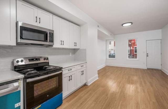 Photo of Port Richmond 3bd/2.5bth w/ Patio and Den