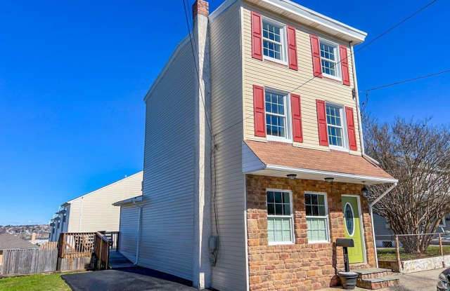 Recently Renovated 3-Bedroom, 2 Bath Bridgeport Home!