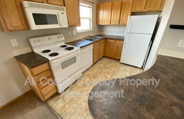 Photo of 507 Mitchell St. J-6