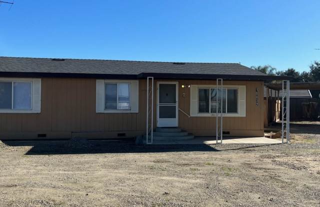 2 Bedroom country home - 10032 South Tegner Road, Merced County, CA 95380