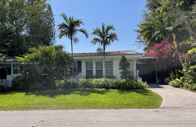 300 Manor Pl