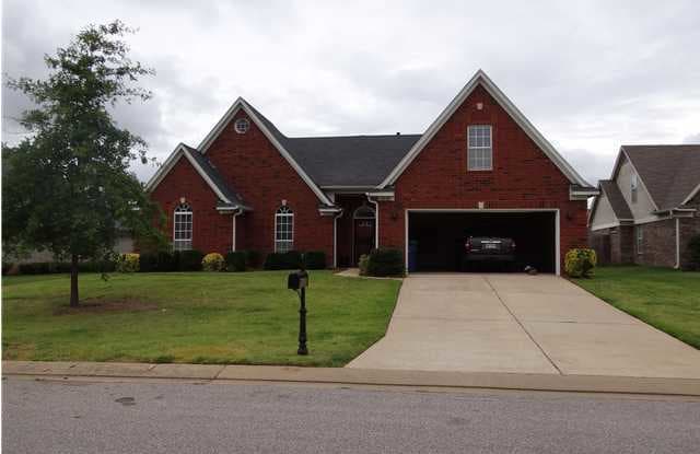 2758 Blue Ridge Cove - 2758 Blue Ridge Cv, Southaven, MS 38672