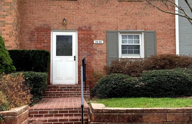 7656 TIVERTON DRIVE - 7656 Tiverton Drive, West Springfield, VA 22152