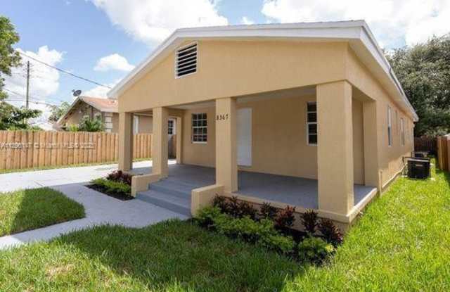 8367 NW 14th Ct