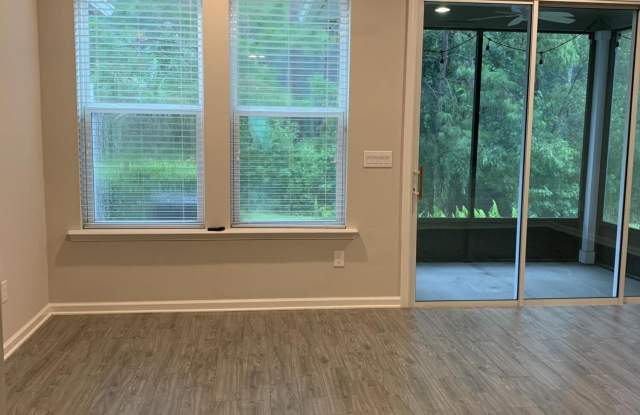 43 CANARY PALM Court