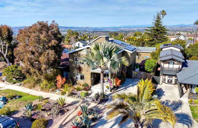 Exquisite Coastal Living- Ocean Beach