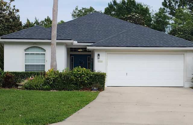 824 Crestwood