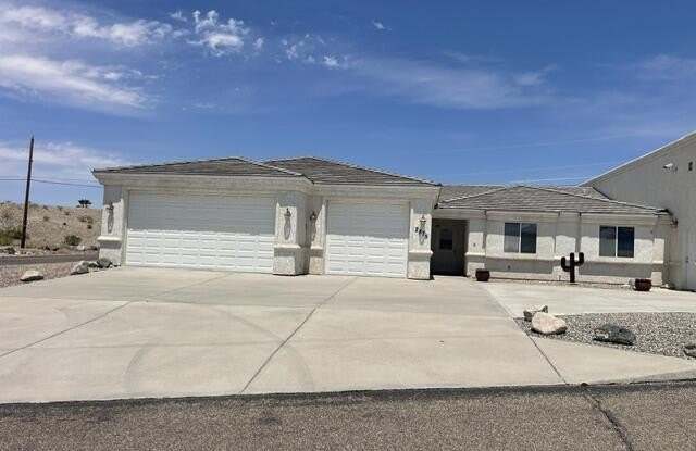 2875 Arabian Dr