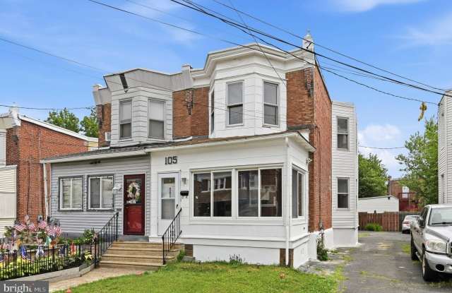105 JACKSON Avenue