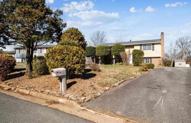 5068 MACNAMARA Drive