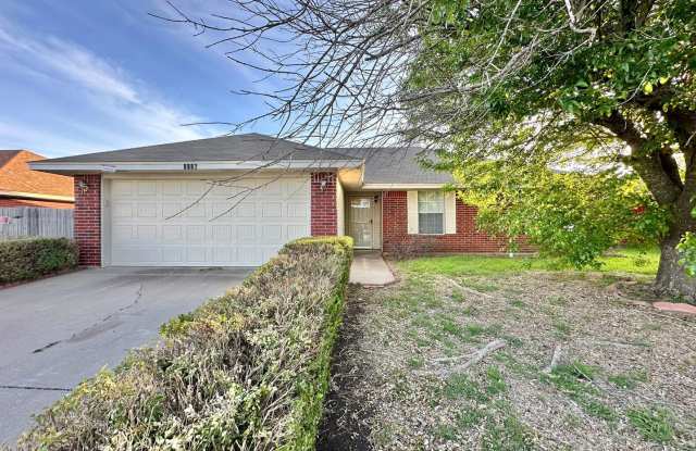 Viewable March 25th!! Pets Accepted! - 2006 Sandstone Drive, Killeen, TX 76549