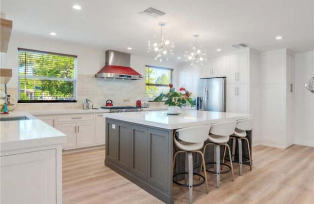 19531 Calvert Street