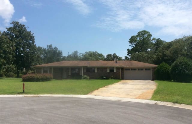 4 ZUNI CIR - 4 Zuni Circle, Escambia County, FL 32507