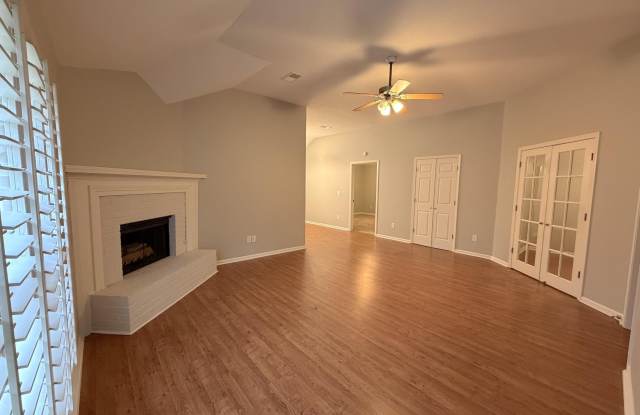 1002 Brashears Point