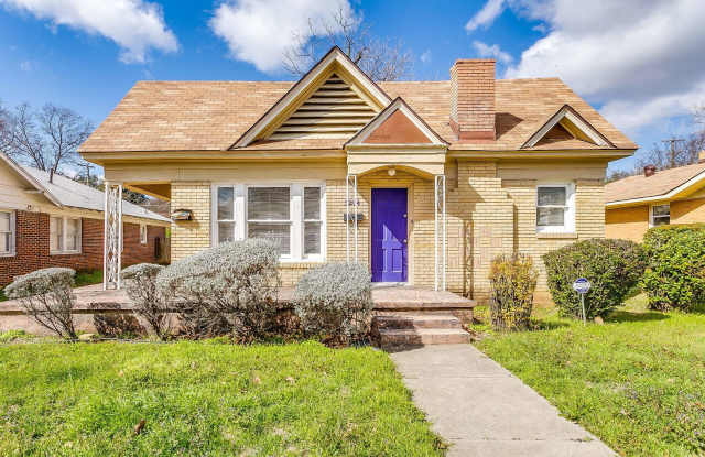 Spacious Home Seconds from TCU Campus - 3204 Rogers Avenue, Fort Worth, TX 76109