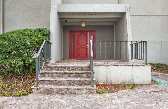 FURNISHED 2-BEDROOM TERRELL HEIGHTS CONDO